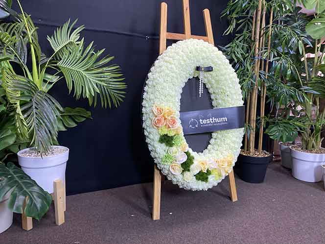 ธมน 234 พวงหรีดบริจาค